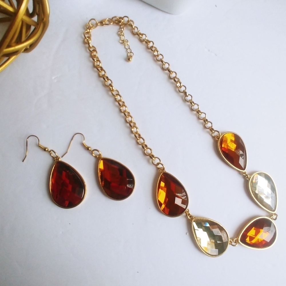 Gold Topaz Amber Crystal Teardrop Necklace Set
